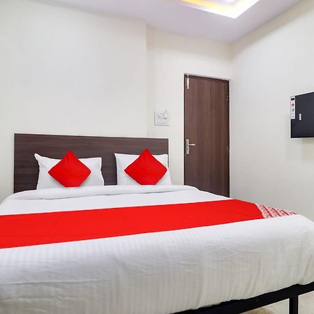Hotel O Red Stone Hotels Хайдарабад Экстерьер фото