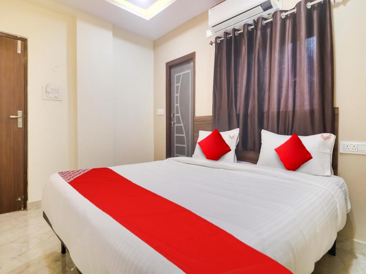 Hotel O Red Stone Hotels Хайдарабад Экстерьер фото