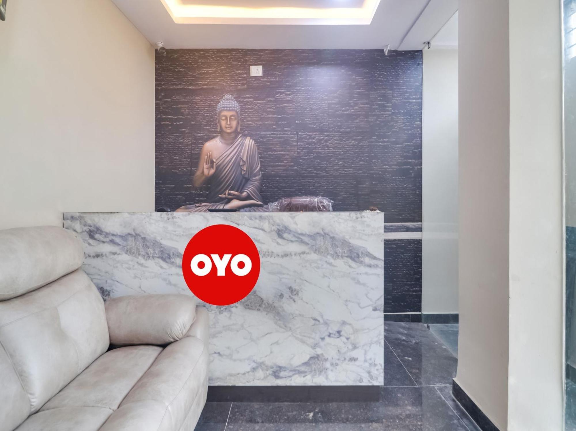 Hotel O Red Stone Hotels Хайдарабад Экстерьер фото