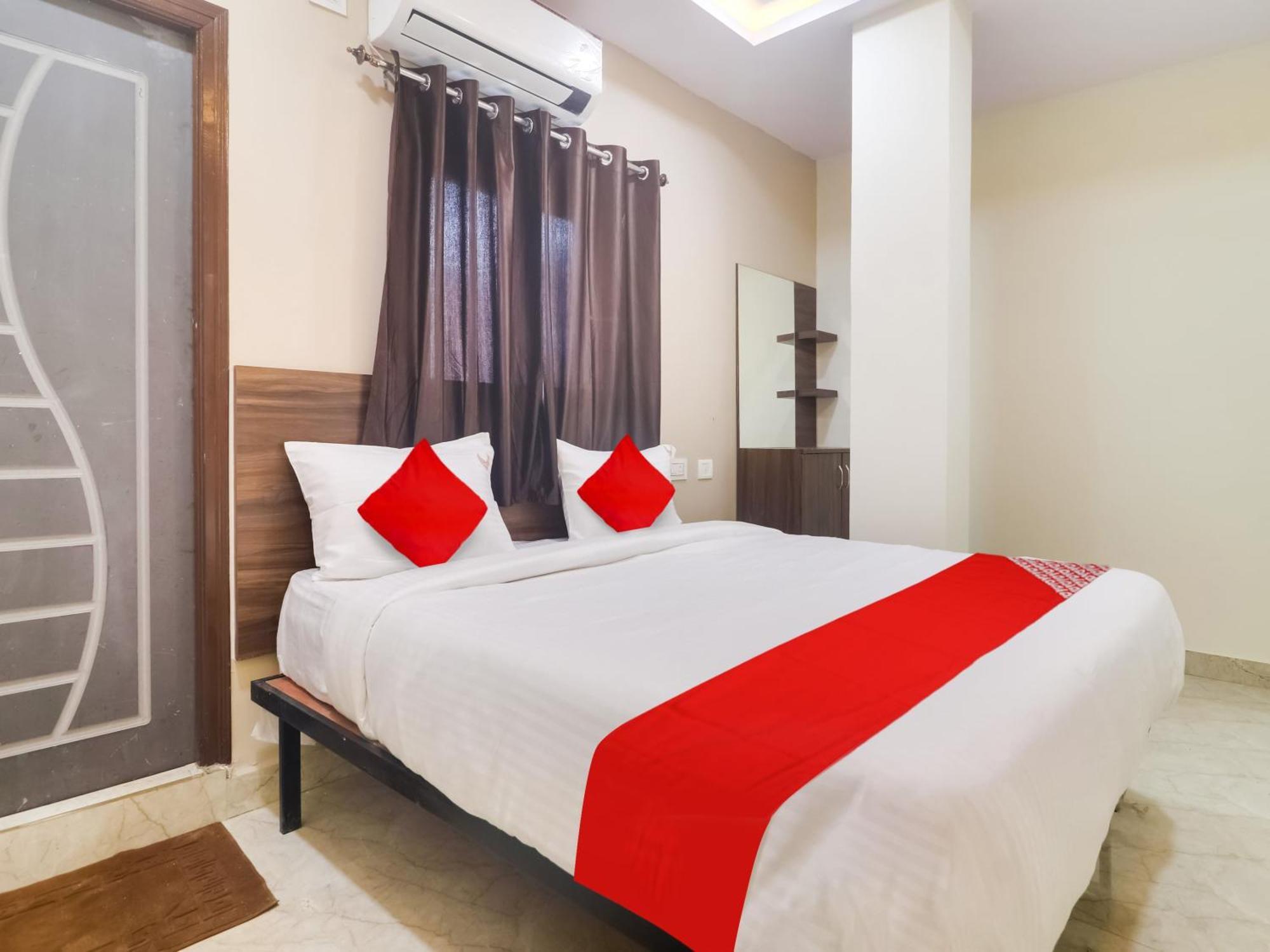 Hotel O Red Stone Hotels Хайдарабад Экстерьер фото